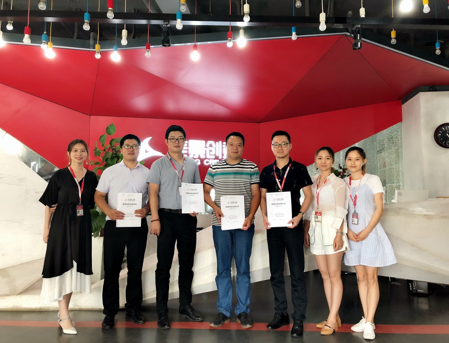 客户考察如火如荼，项目洽谈喜讯频传